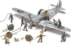 Airfix 1/48 WWII RAF Ground Crew with Equipment