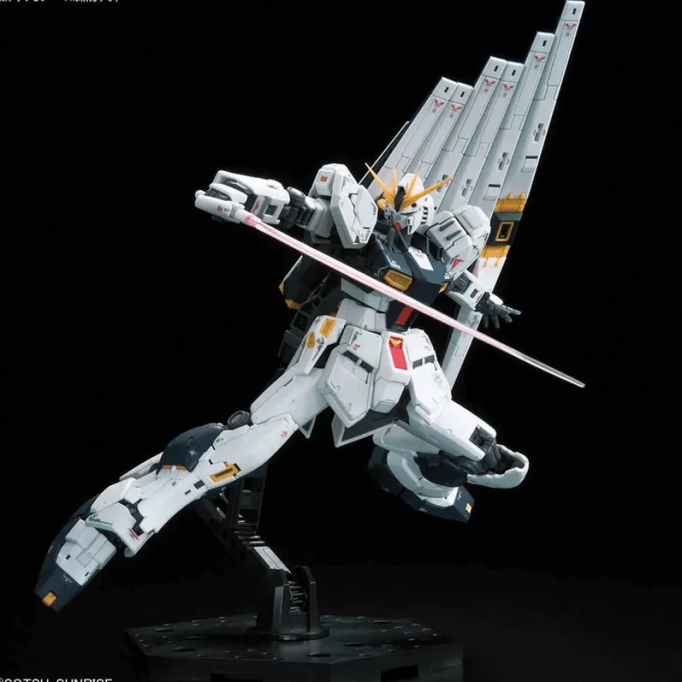 Bandai Gundam Real Grade (RG) 1/144 RX-93 v Gundam (Nu Gundam)