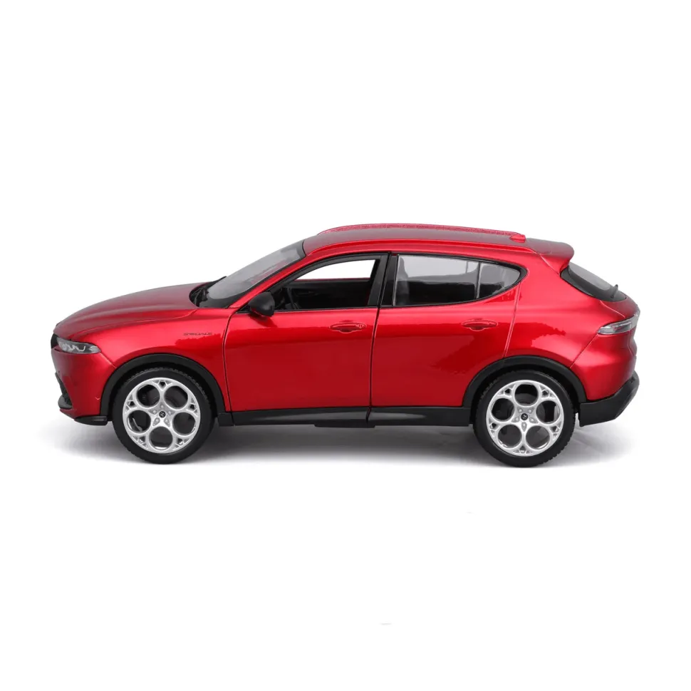 Burago 1/24 Alfa Romeo Tonale Red Diecast Model