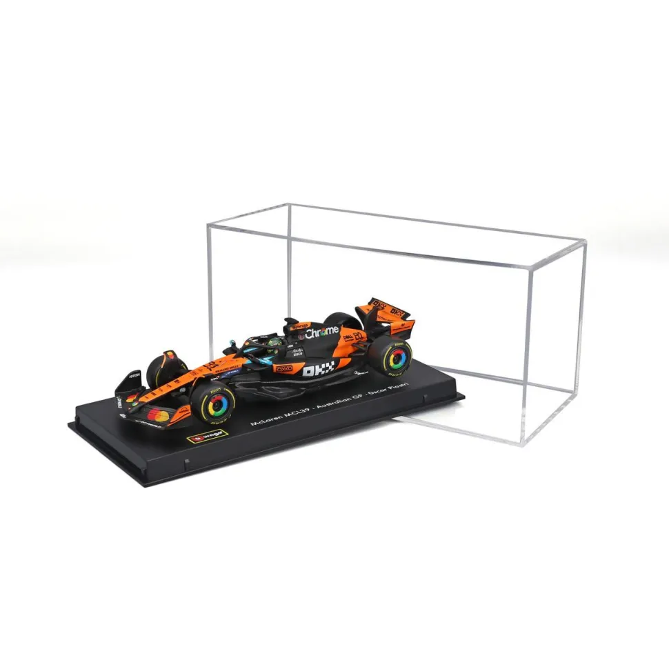 Burago 1/43 McLaren MCL39 F1 2025 #81 Oscar Piastri With Helmet