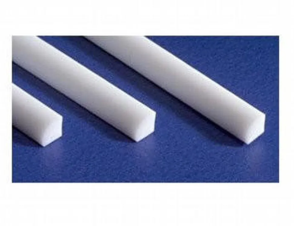 Evergreen Plastic Quarter Round Strip 0.03