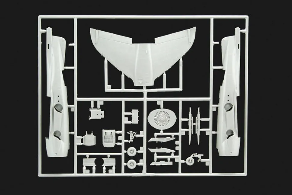Italeri 1/72 BAE Sea Harrier FRS.1 Falklands Model Kit
