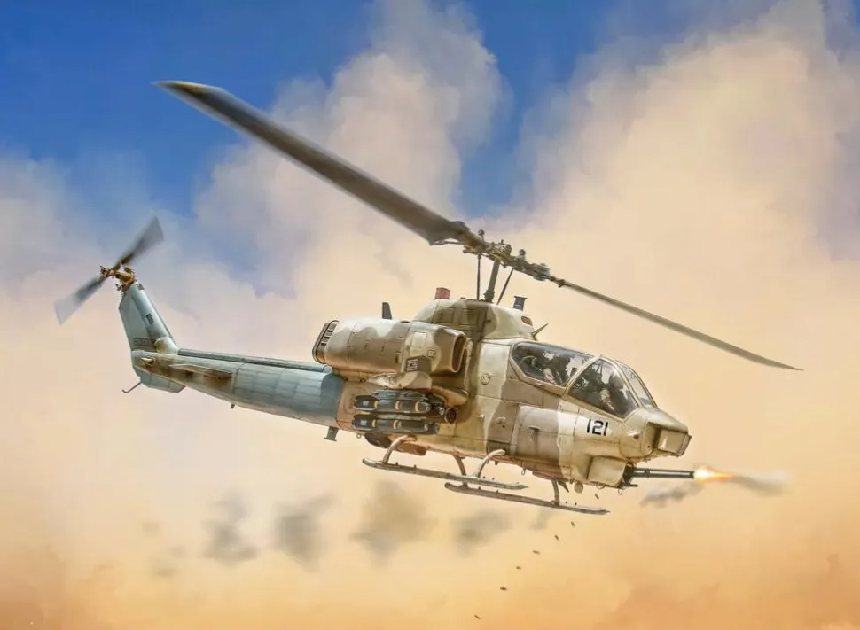 Italeri 1/72 Bell AH-1W SuperCobra Attack Helicopter