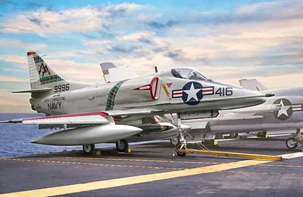Italeri 1/48 Douglas A-4E/F/G Skyhawk Model Kit