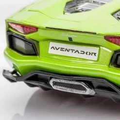 Maisto 1/24 Lamborghini Aventador LP700-4 Roadster Kit