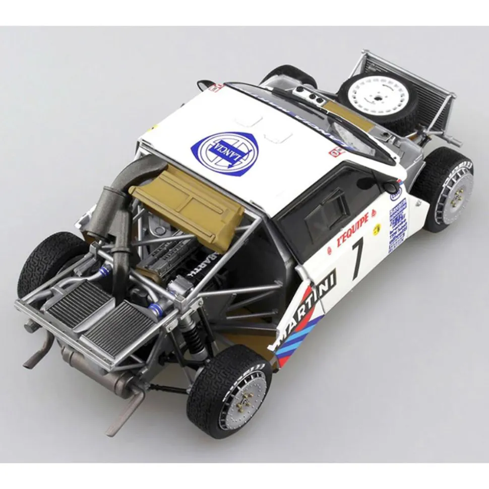 NuNu 1/24 Lancia Delta S4 Martini Montecarlo 1986 Model Kit