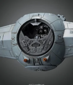 Revell 1/72 Ban-Dai Star Wars TIE Advanced - Darth Vader's TIE Fighter