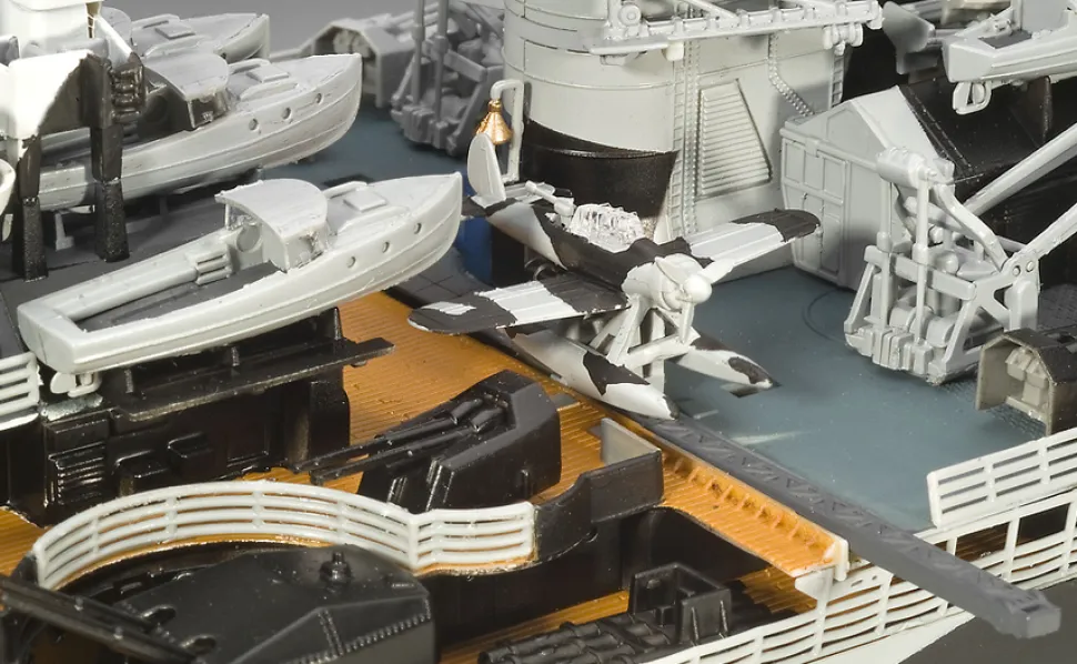 Revell 1/350 German Battleship Tirpitz