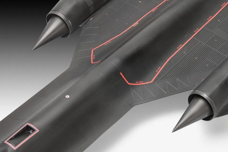 Revell 1/48 Lockheed SR-71B Blackbird