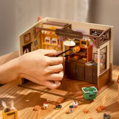 Rolife Becka's Baking House Wooden Diorama Kit