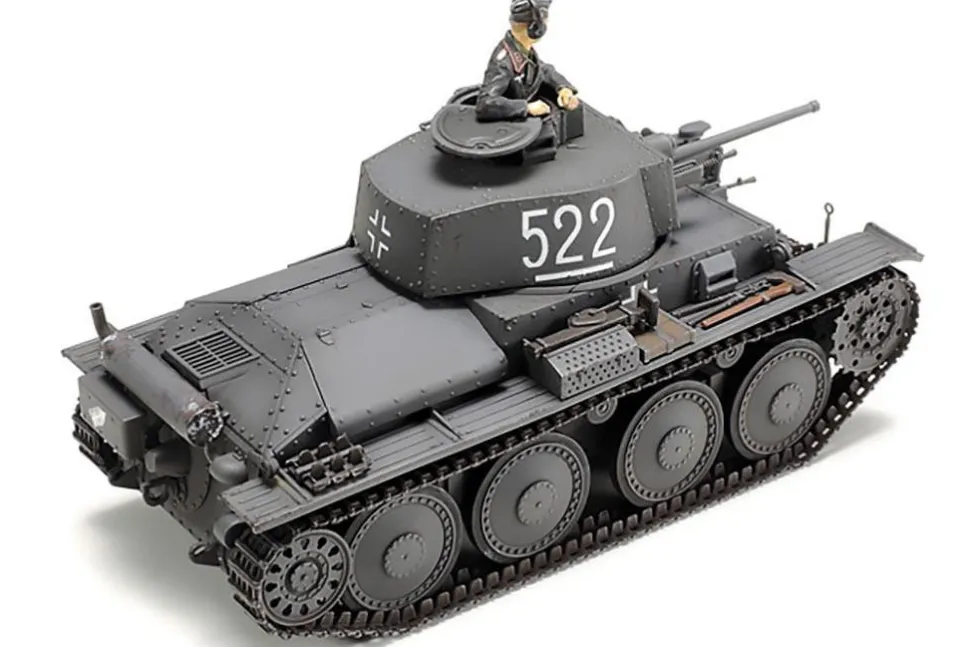 Tamiya 1/48 German Panzer 38(T) Ausf E/F