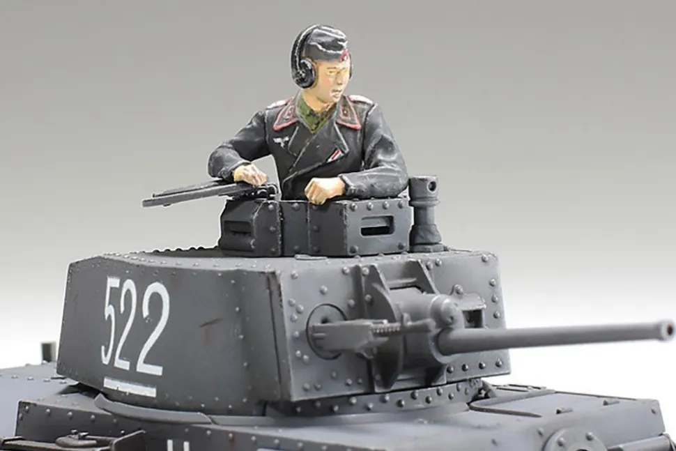 Tamiya 1/48 German Panzer 38(T) Ausf E/F