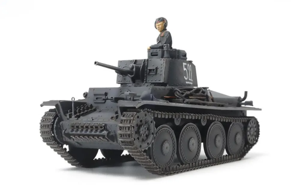 Tamiya 1/48 German Panzer 38(T) Ausf E/F