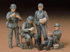 Tamiya 1/35 German Soldiers at Rest