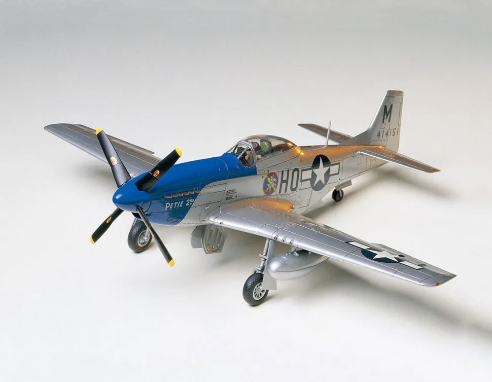 Tamiya 1/48 North American P-51D Mustang 8th Air Force