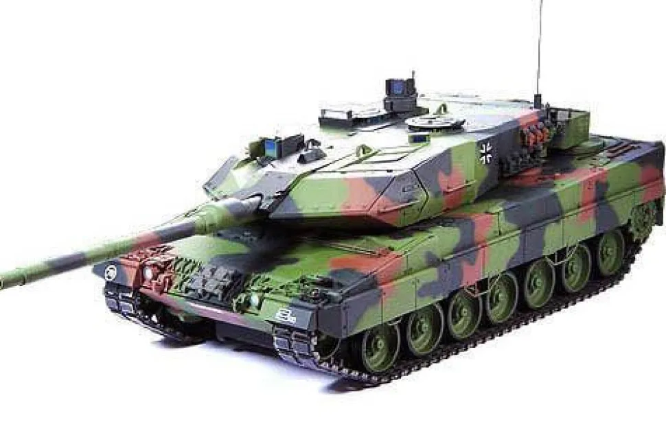 Tamiya RC 1/16 Leopard 2A6 Full Option (Green) Expert Built RTR