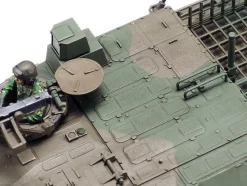 Tamiya 1/48 Type 10 MBT JGSDF